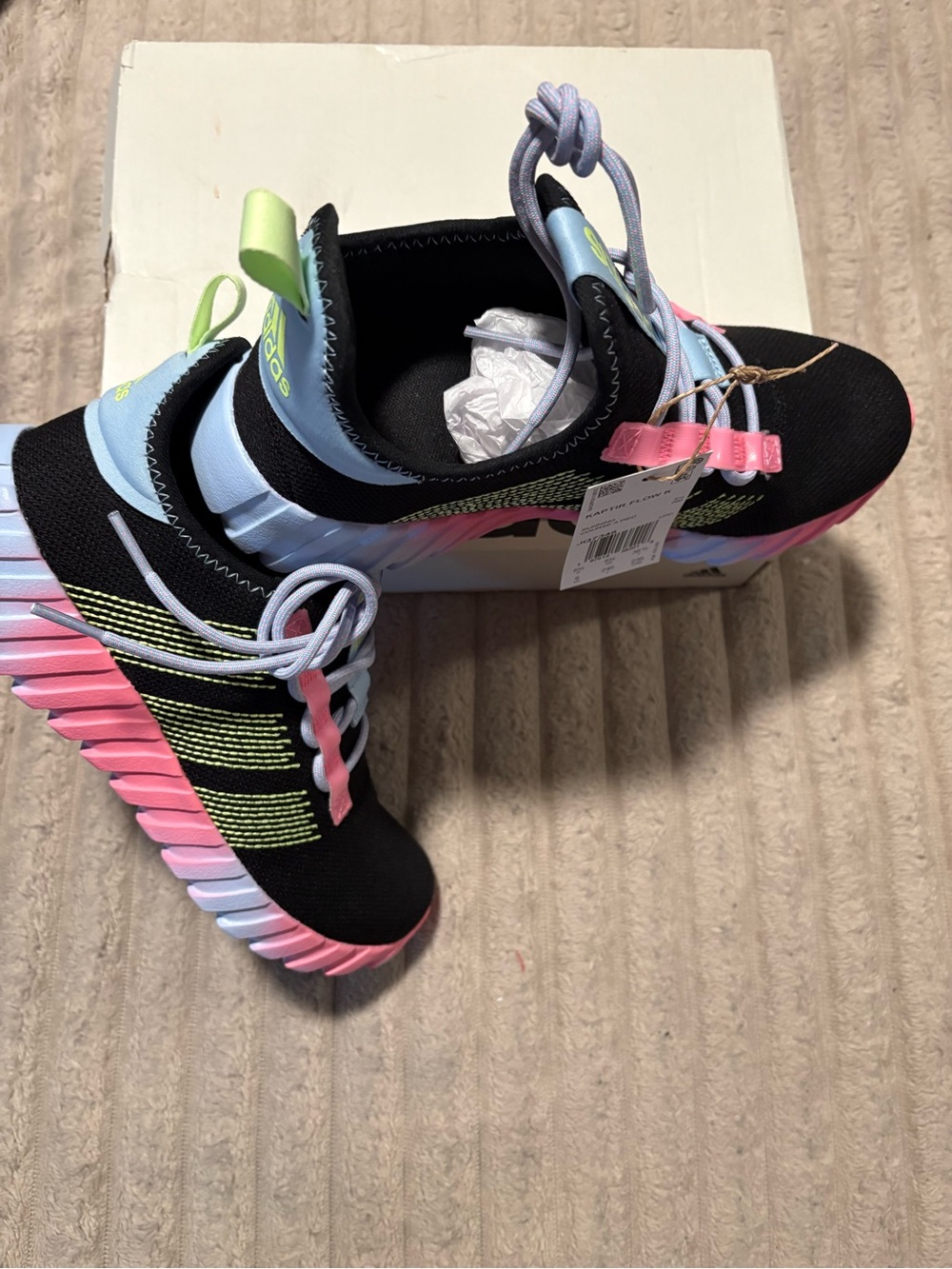 Adidas Kaptir Flow-W size 6 BNWT -AT-8/98